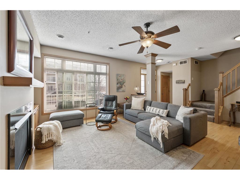 6733 Flycatcher Lane #1090 Apple Valley MN 55124 6659826 image1