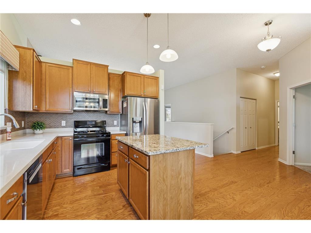 6736 99th Avenue N Brooklyn Park MN 55445 6801691 image9