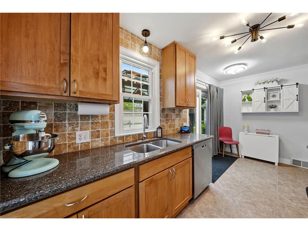 6736 Vincent Avenue S Richfield MN 55423 7076135 image10