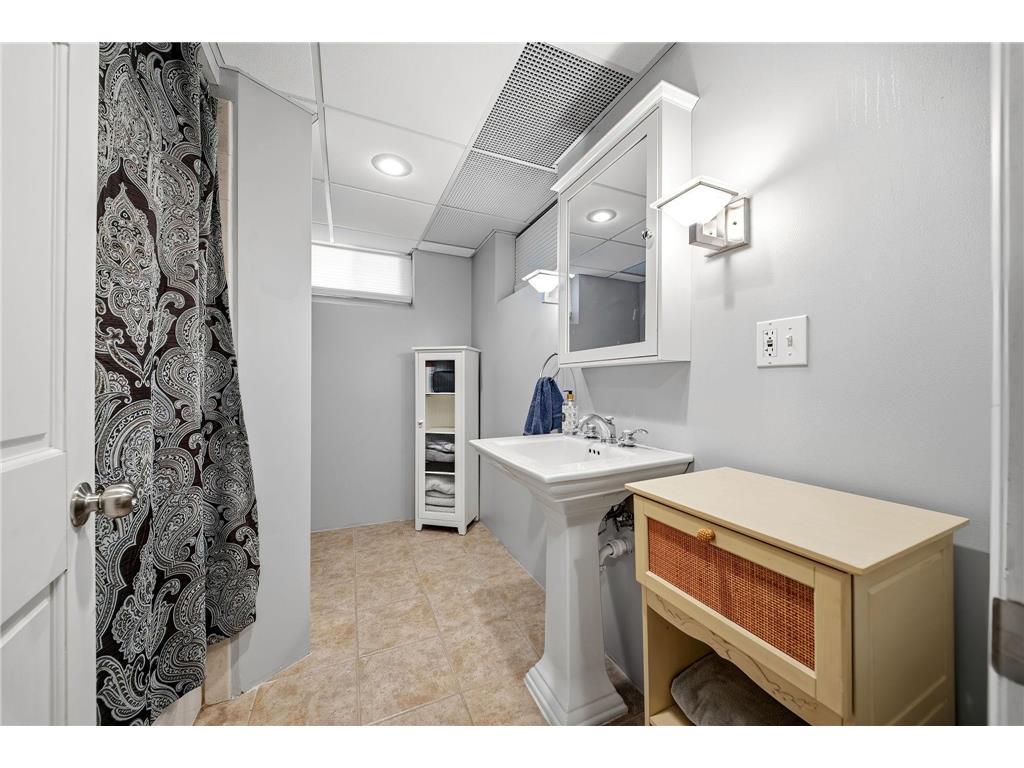 6736 Vincent Avenue S Richfield MN 55423 7076135 image22