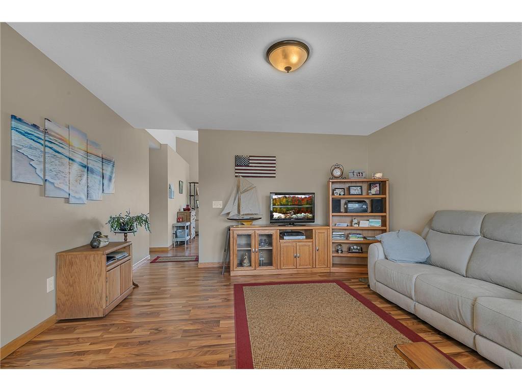 6737 22nd Street Loop N Saint Cloud MN 56303 7049473 image12