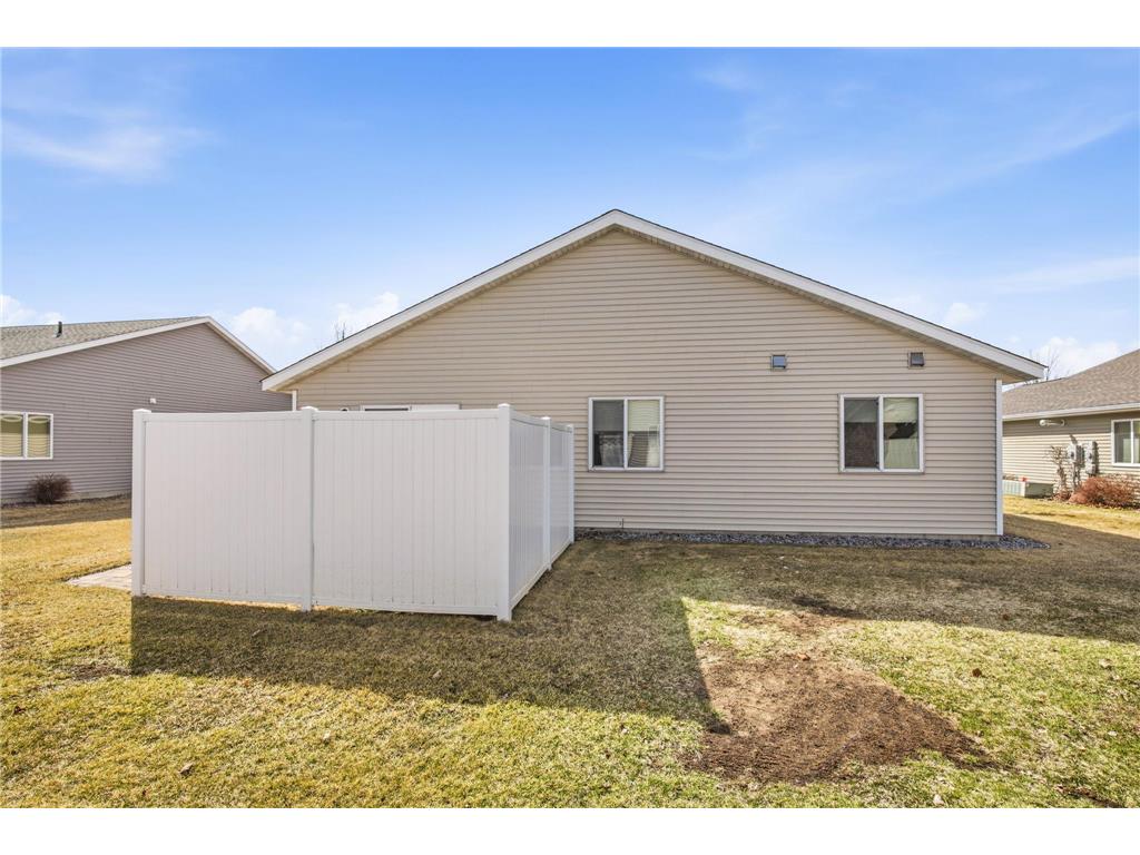 6737 22nd Street Loop N Saint Cloud MN 56303 7049473 image24