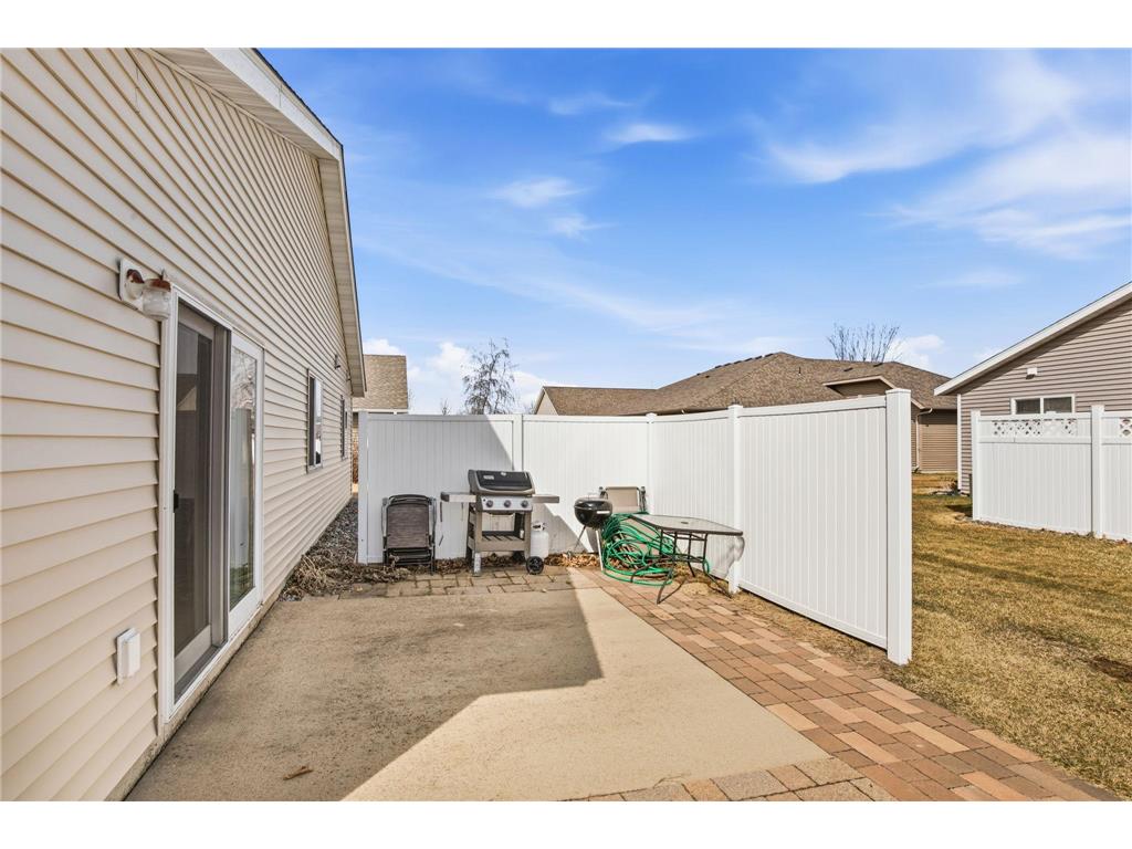 6737 22nd Street Loop N Saint Cloud MN 56303 7049473 image3