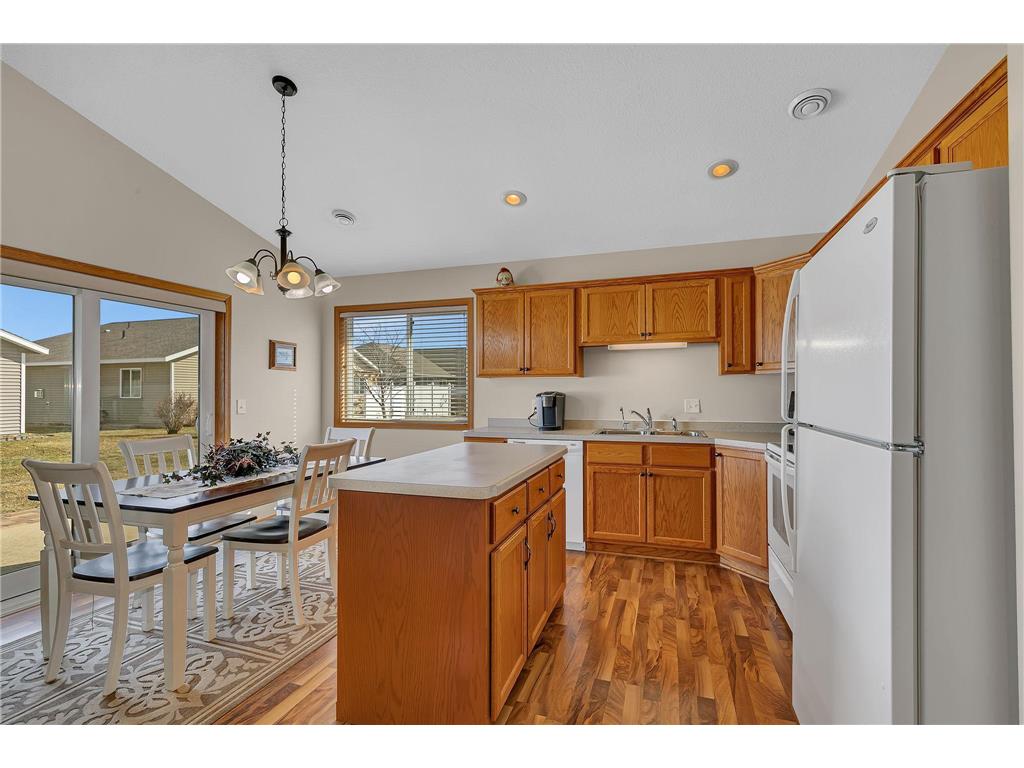 6737 22nd Street Loop N Saint Cloud MN 56303 7049473 image5