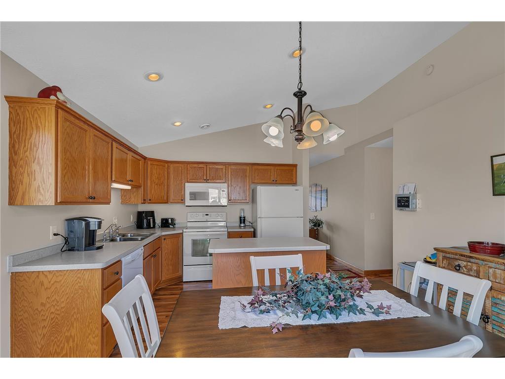 6737 22nd Street Loop N Saint Cloud MN 56303 7049473 image9