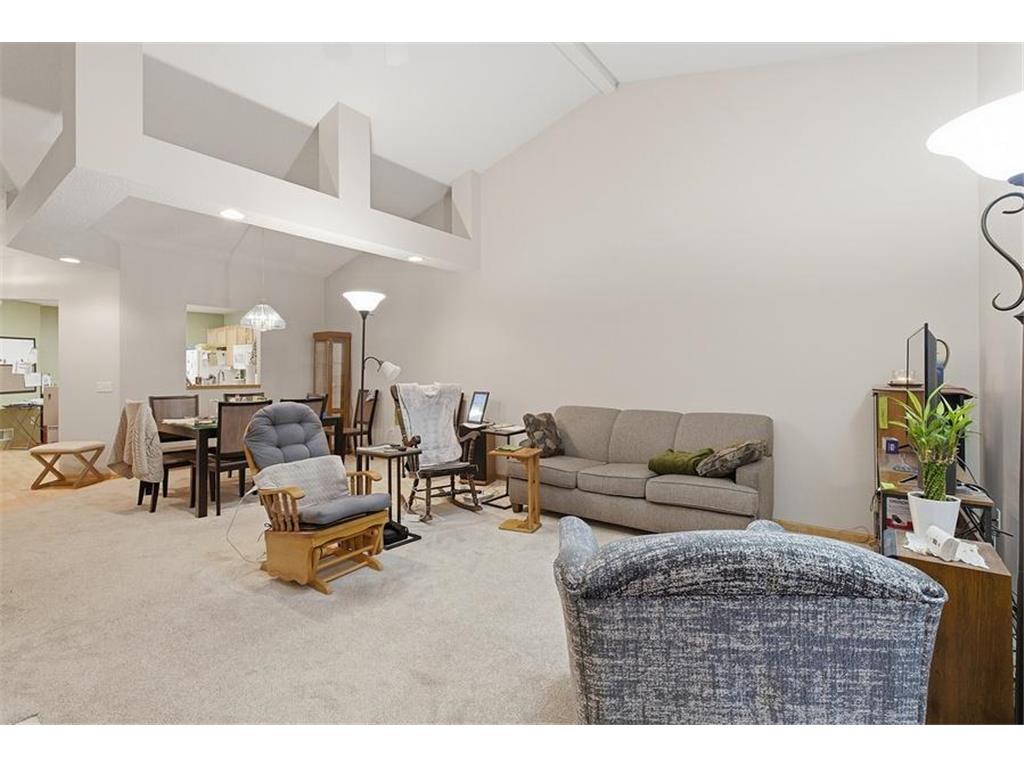 674 Lake View Drive Woodbury MN 55129 7058668 image11