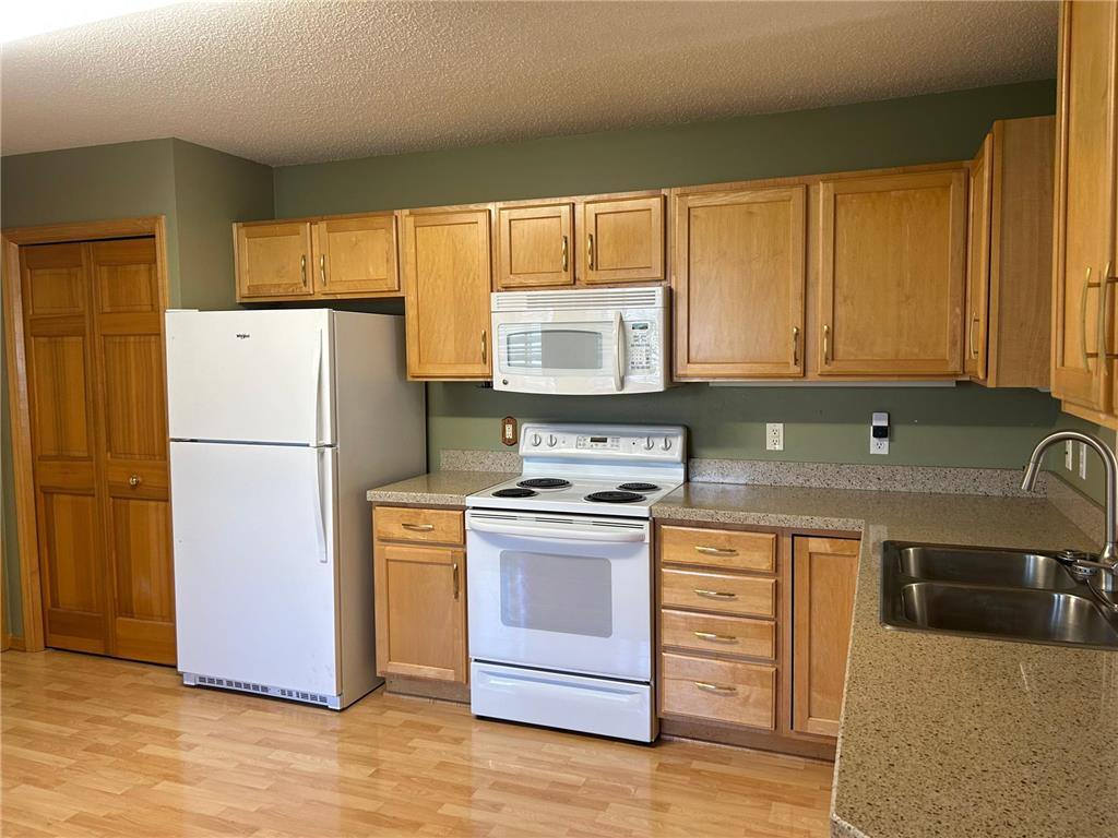 674 Lake View Drive Woodbury MN 55129 7058668 image12