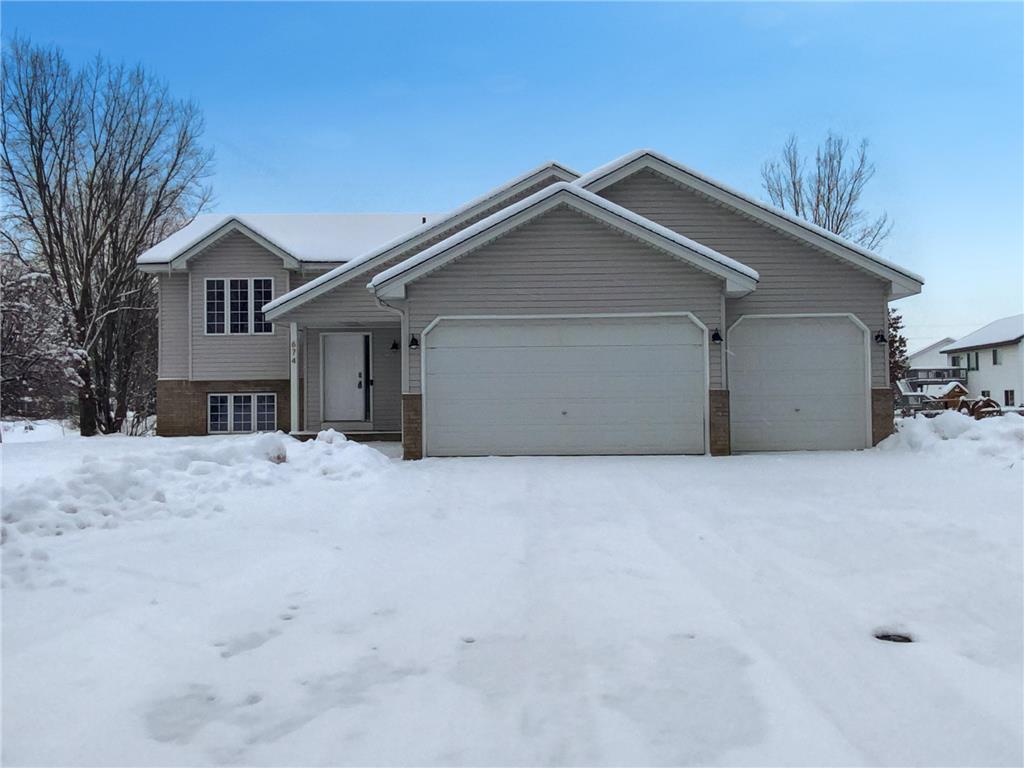 674 Lois Lane, Lino Lakes, MN, 55014 MLS 6318069 Edina Realty