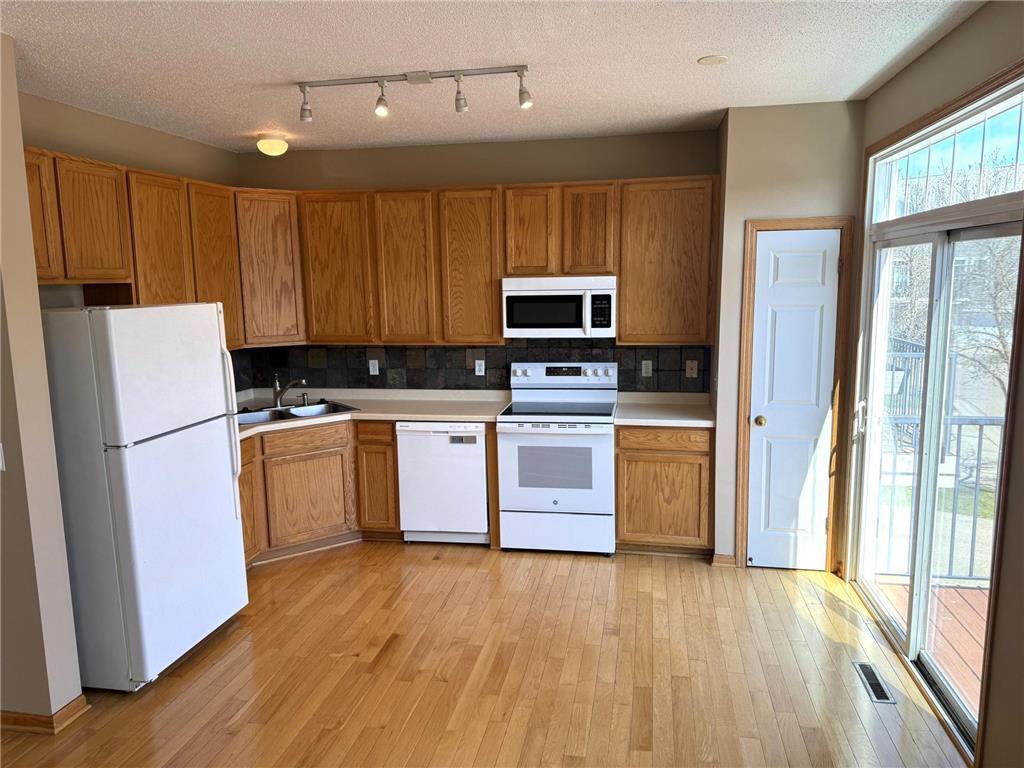 6740 158th Street W Apple Valley MN 55124 7057544 image15