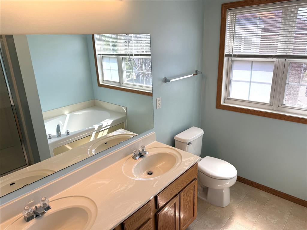 6740 158th Street W Apple Valley MN 55124 7057544 image21