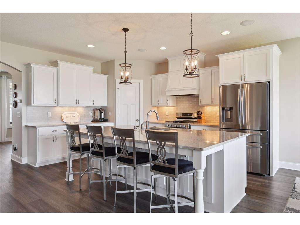 6741 Lakeview Circle NE Albertville MN 55301 6360705 image1