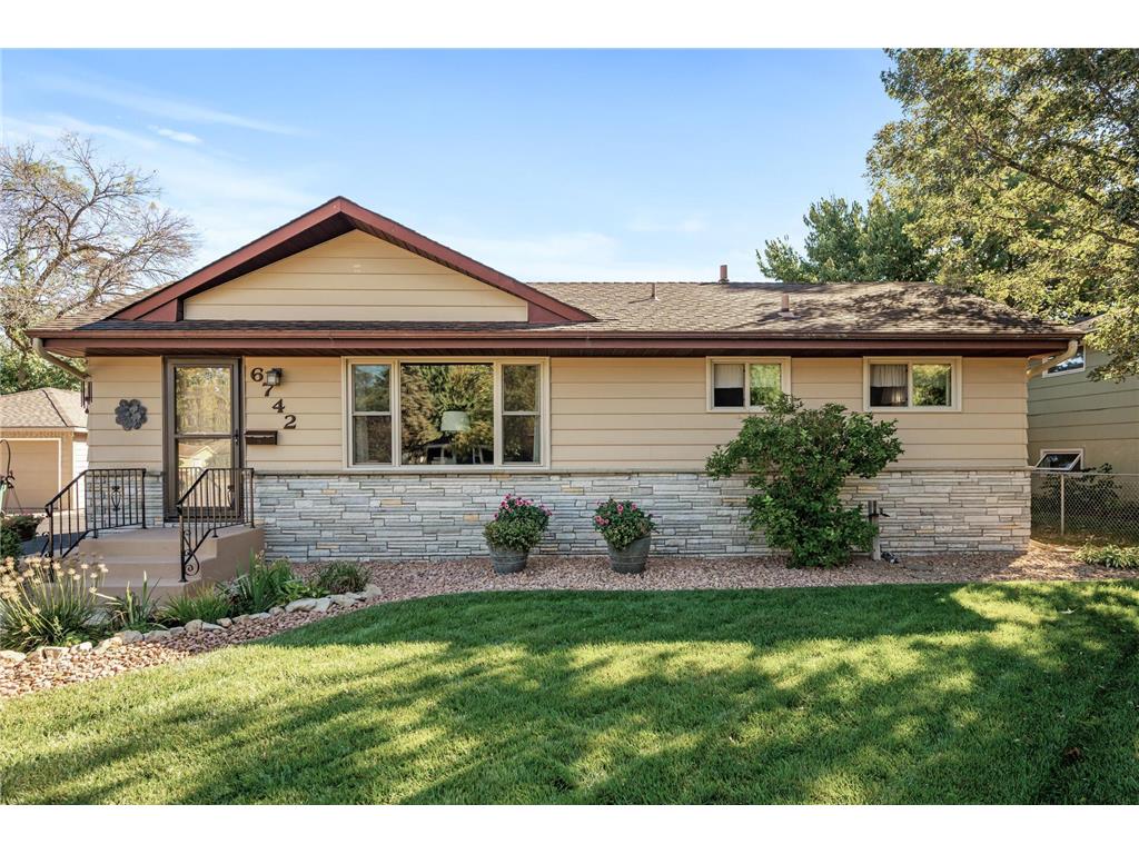 6742 Drew Avenue N Brooklyn Center MN 55429 6595859 image1