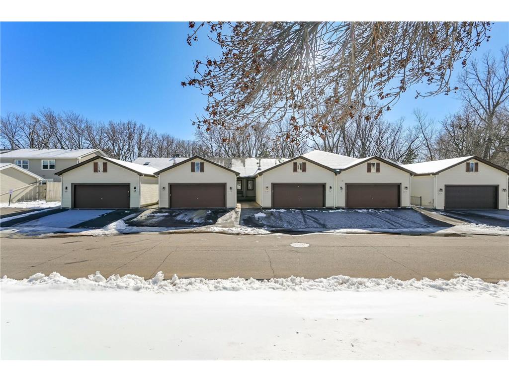 6742 Gretchen Lane N Oakdale MN 55128 7018846 image1