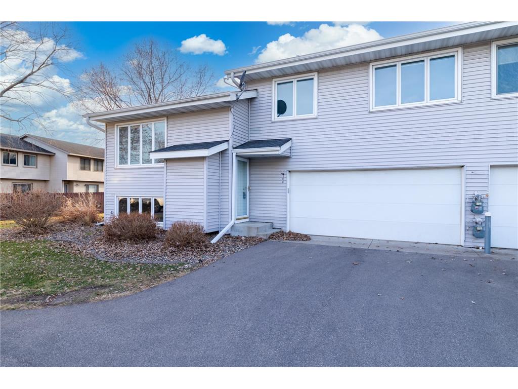 6744 Foliage Court W Lakeville MN 55068 6756215 image1