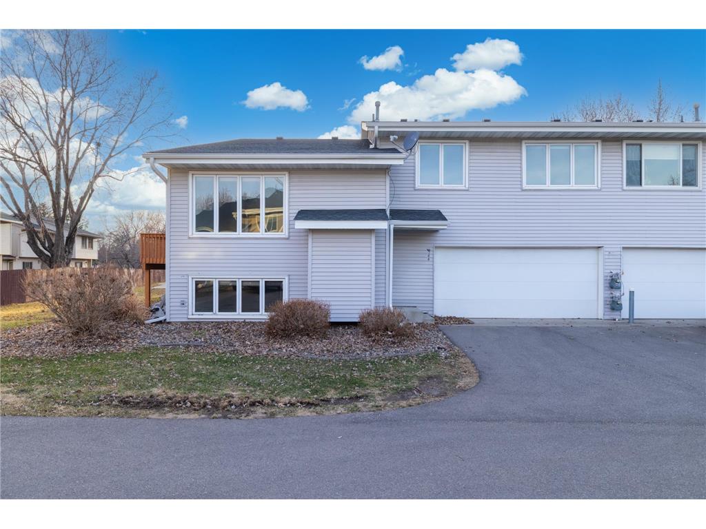 6744 Foliage Court W Lakeville MN 55068 6756215 image2