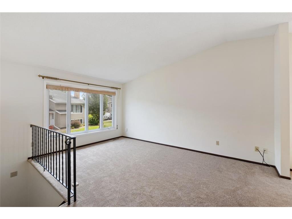 6744 Foliage Court W Lakeville MN 55068 6756215 image3