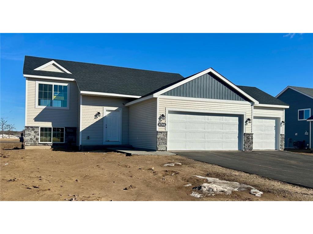 6744 Granby Street North Branch MN 55056 6656234 image1