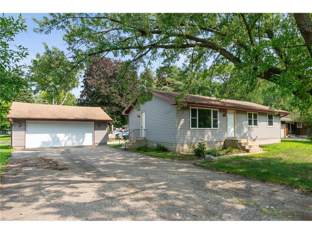 6748 Douglas Drive N Brooklyn Park MN 55429 6421559 image1