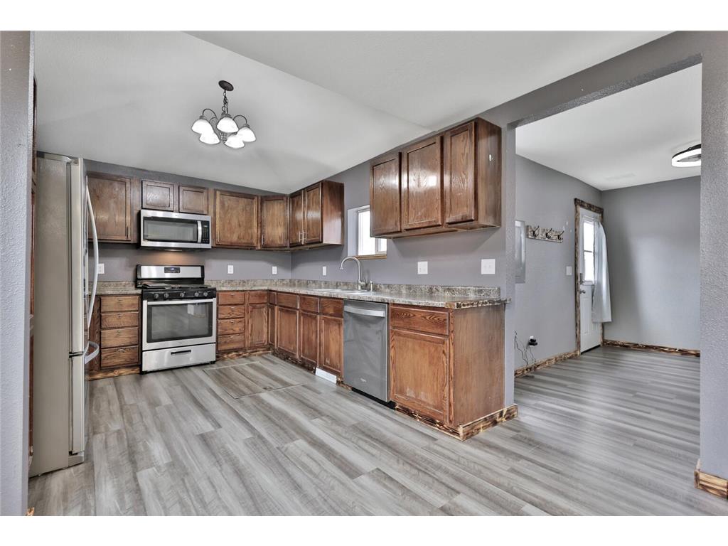 675 4th Street SE Pine City MN 55063 7053343 image1