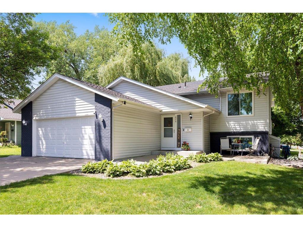 675 5th Avenue E Shakopee MN 55379 7068352 image1