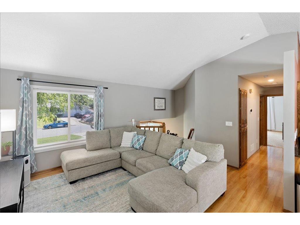 675 5th Avenue E Shakopee MN 55379 7068352 image10