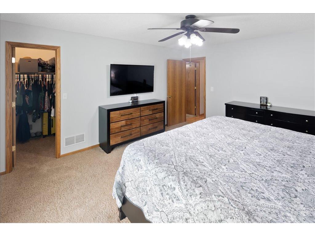 675 5th Avenue E Shakopee MN 55379 7068352 image22