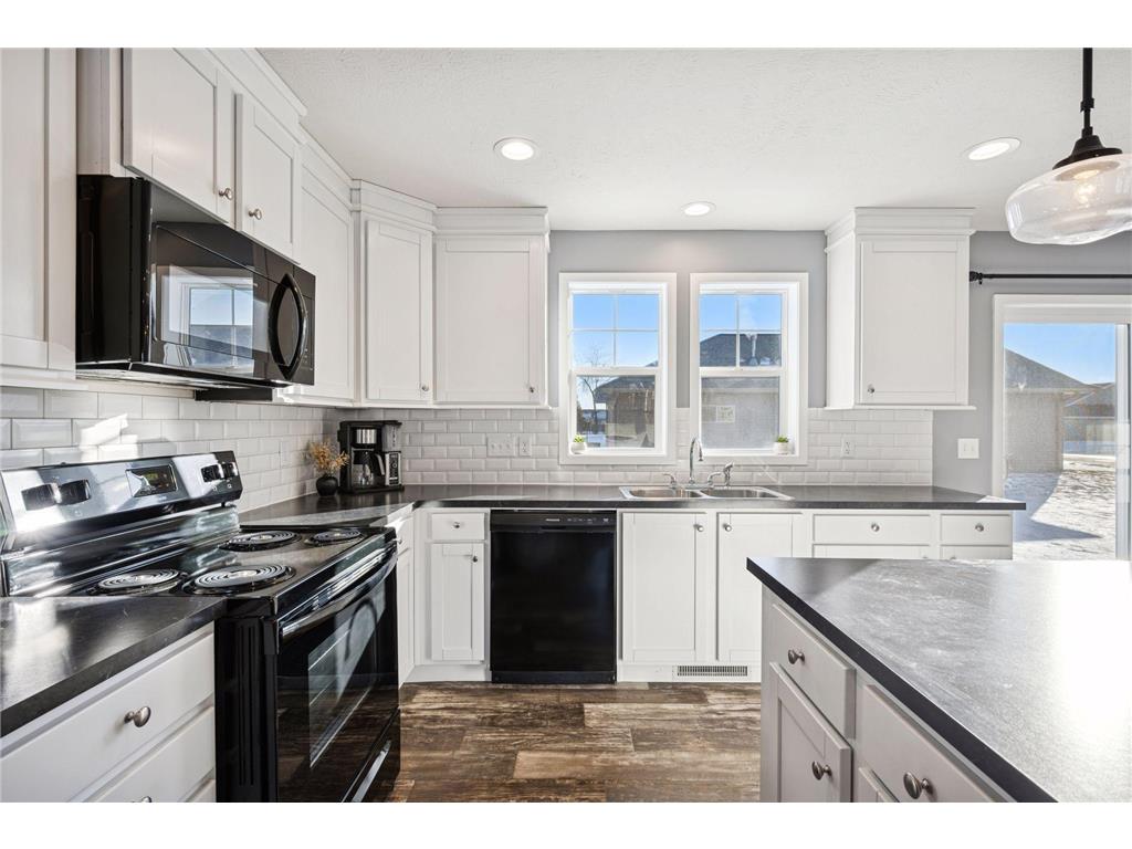 675 Brooks Street S Eden Valley MN 55329 7010977 image16