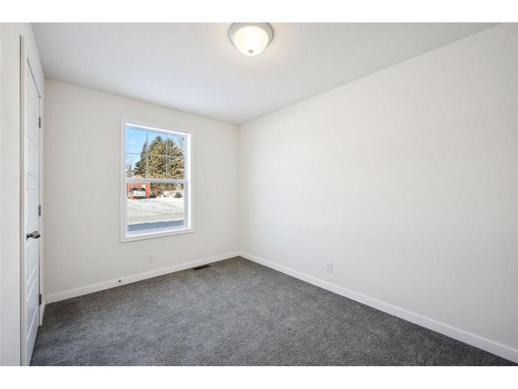 675 Brooks Street S Eden Valley MN 55329 7065362 image18