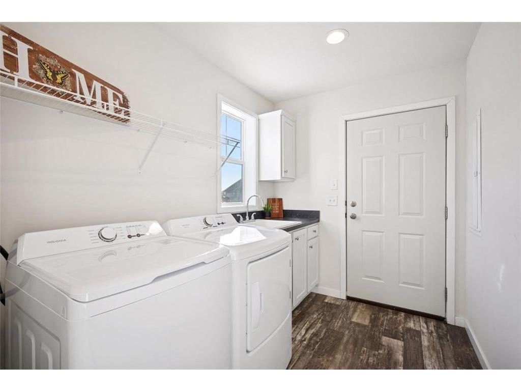 675 Brooks Street S Eden Valley MN 55329 7065362 image22