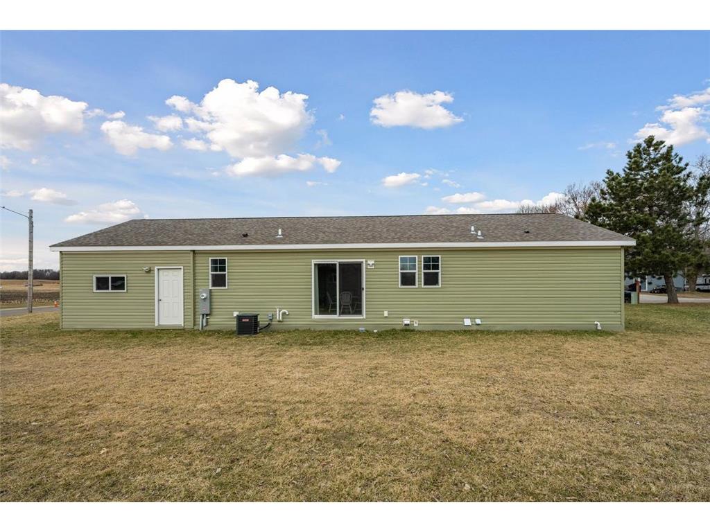 675 Brooks Street S Eden Valley MN 55329 7065362 image4
