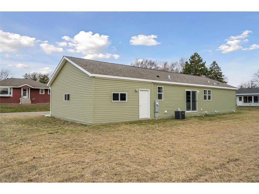 675 Brooks Street S Eden Valley MN 55329 7065362 image5