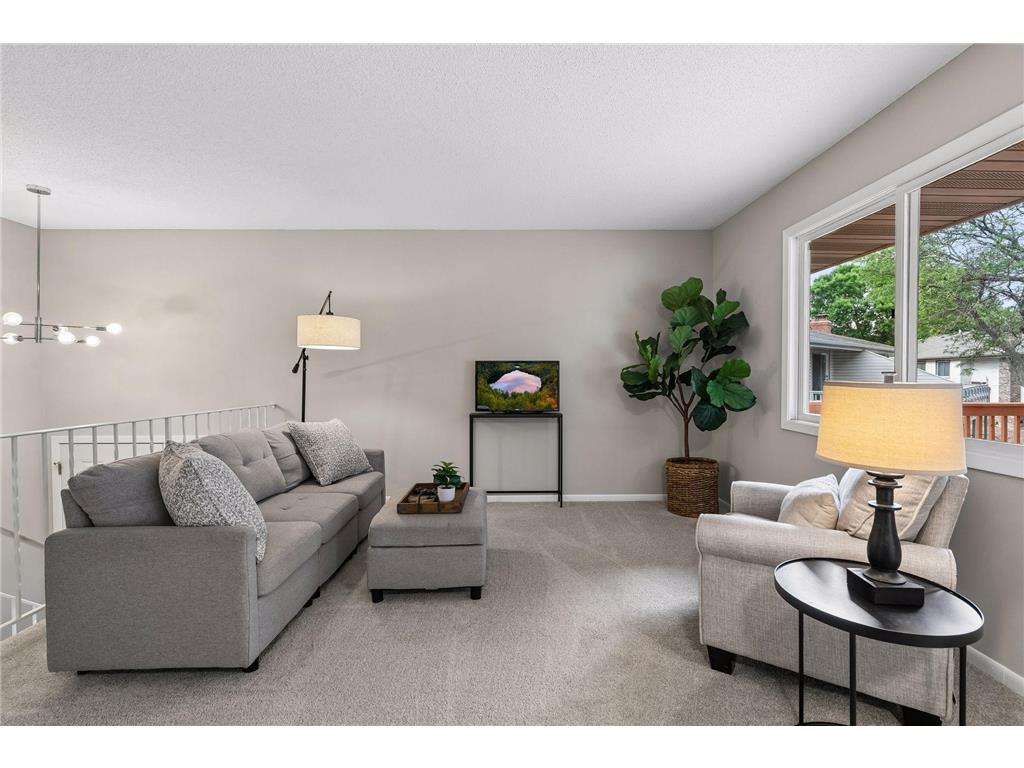 675 E 143rd Street Burnsville MN 55337 7098132 image3