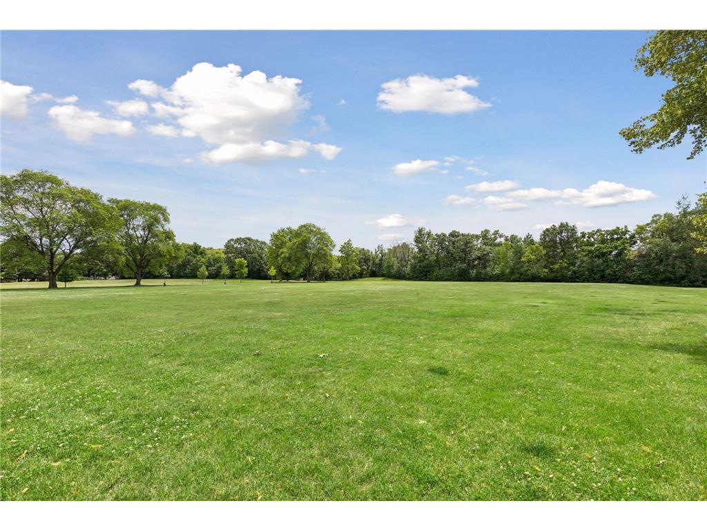 675 E 143rd Street Burnsville MN 55337 7098132 image32