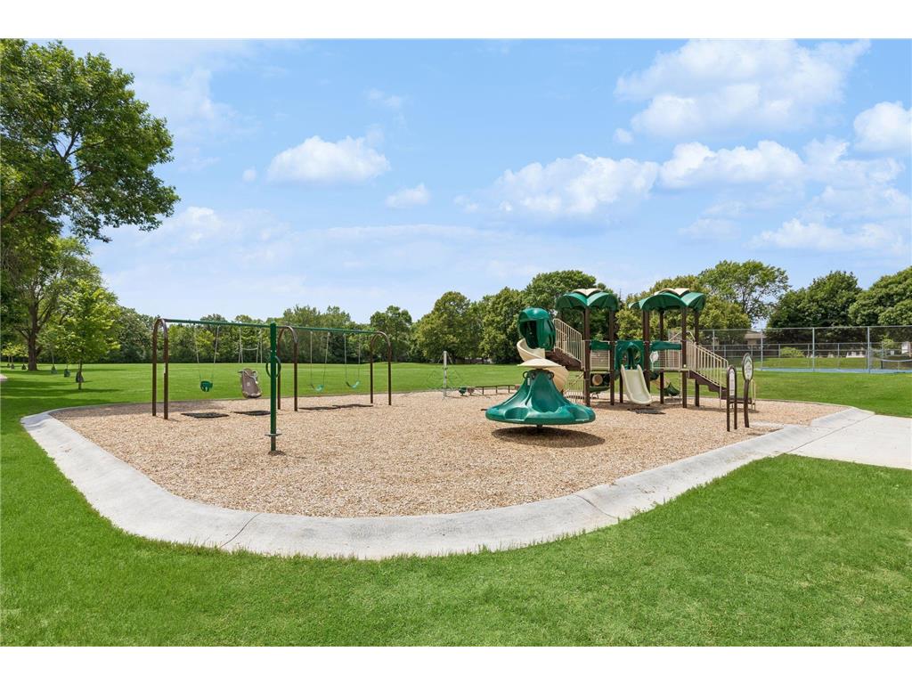 675 E 143rd Street Burnsville MN 55337 7098132 image35