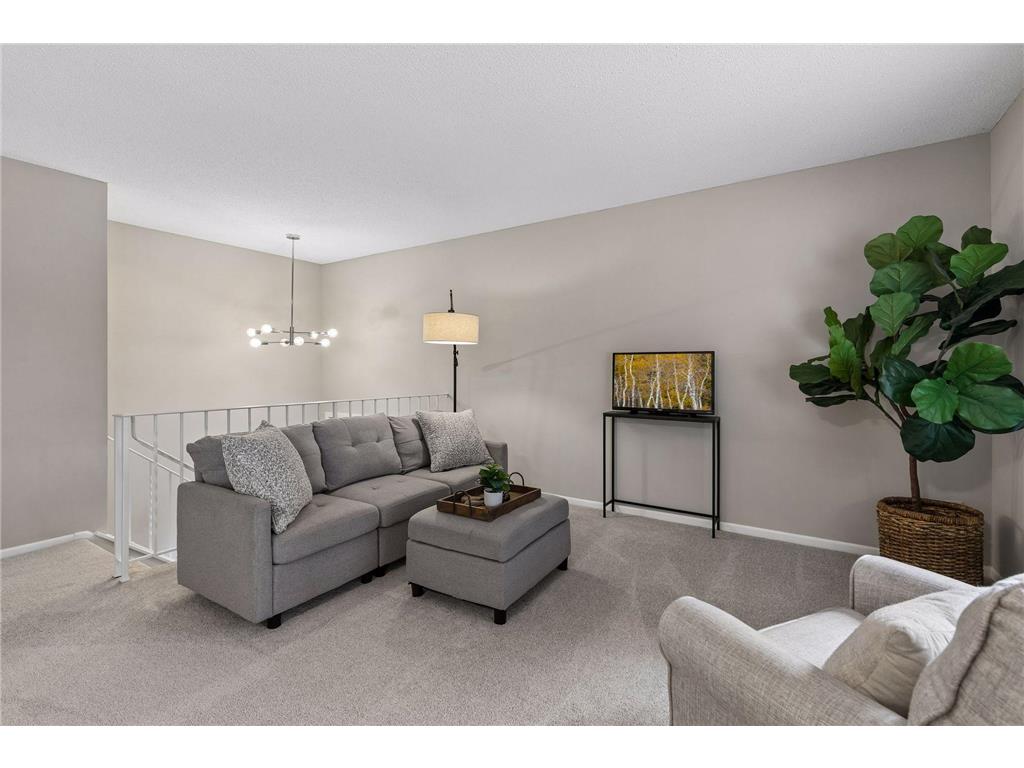 675 E 143rd Street Burnsville MN 55337 7098132 image4