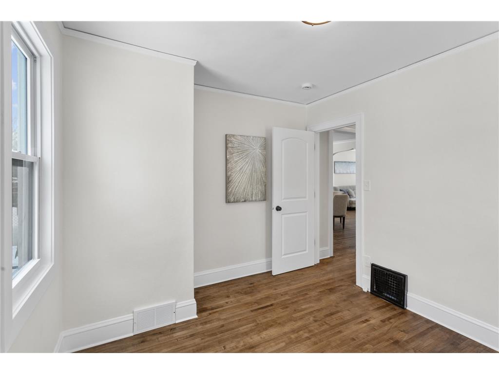 675 Sherwood Avenue Saint Paul MN 55106 7013564 image17