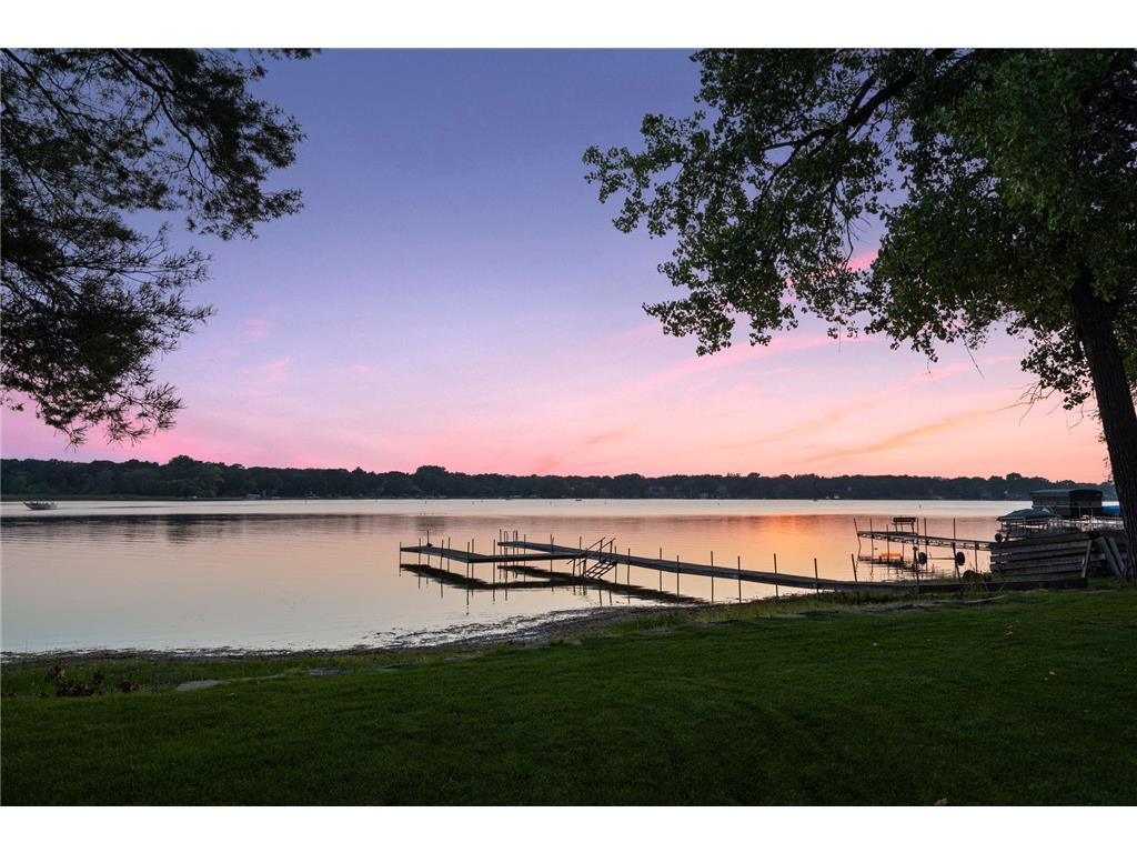 675 Sunset Court, Shoreview, MN, 55126 MLS 6460187 Edina Realty