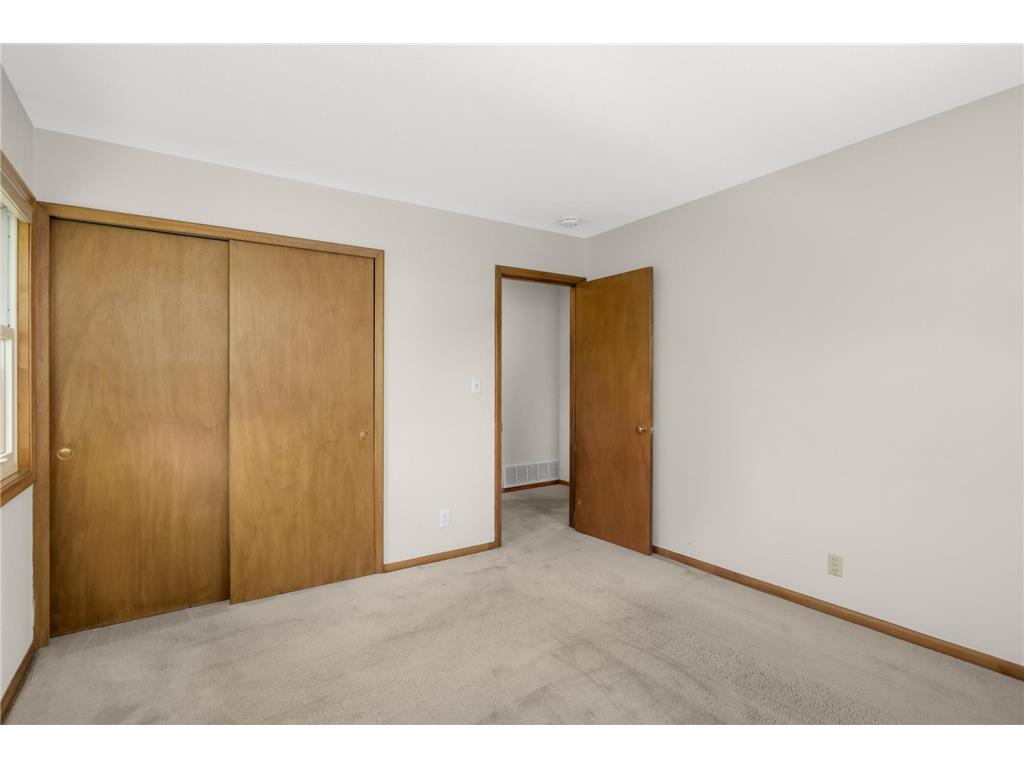 6751 Madison Street NE Fridley MN 55432 7085522 image18