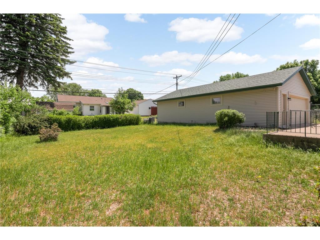 6751 Madison Street NE Fridley MN 55432 7085522 image34