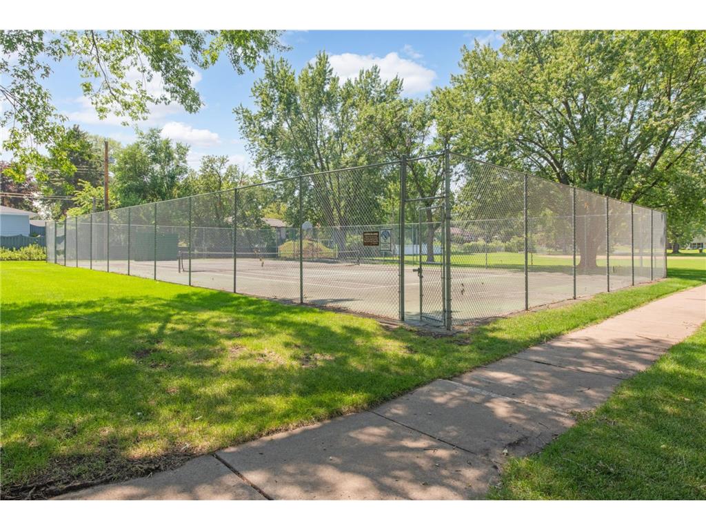 6751 Madison Street NE Fridley MN 55432 7085522 image49