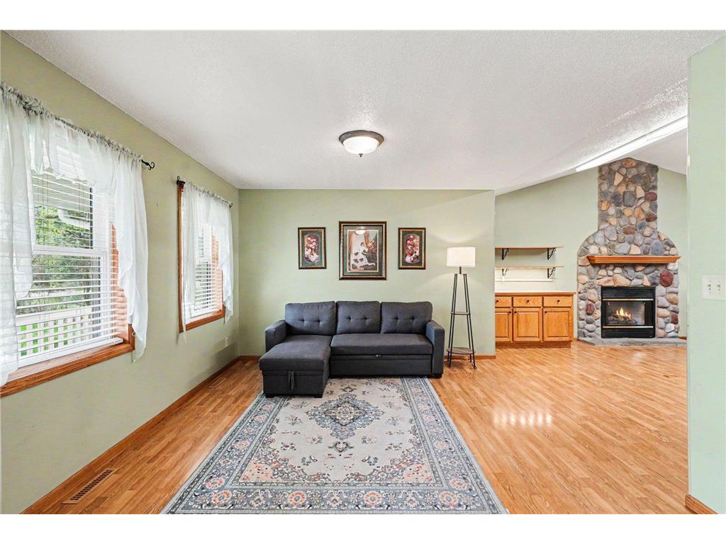 6758 401st Street North Branch MN 55056 7025254 image4