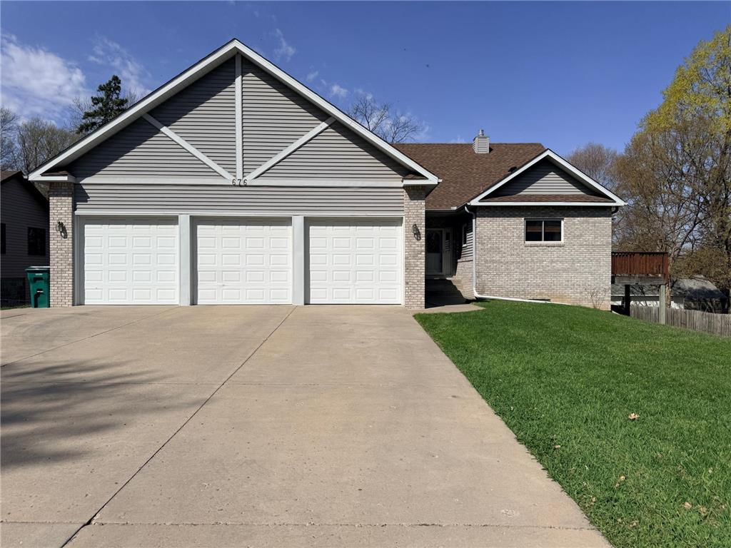 676 12th Avenue NW New Brighton MN 55112 7063442 image1