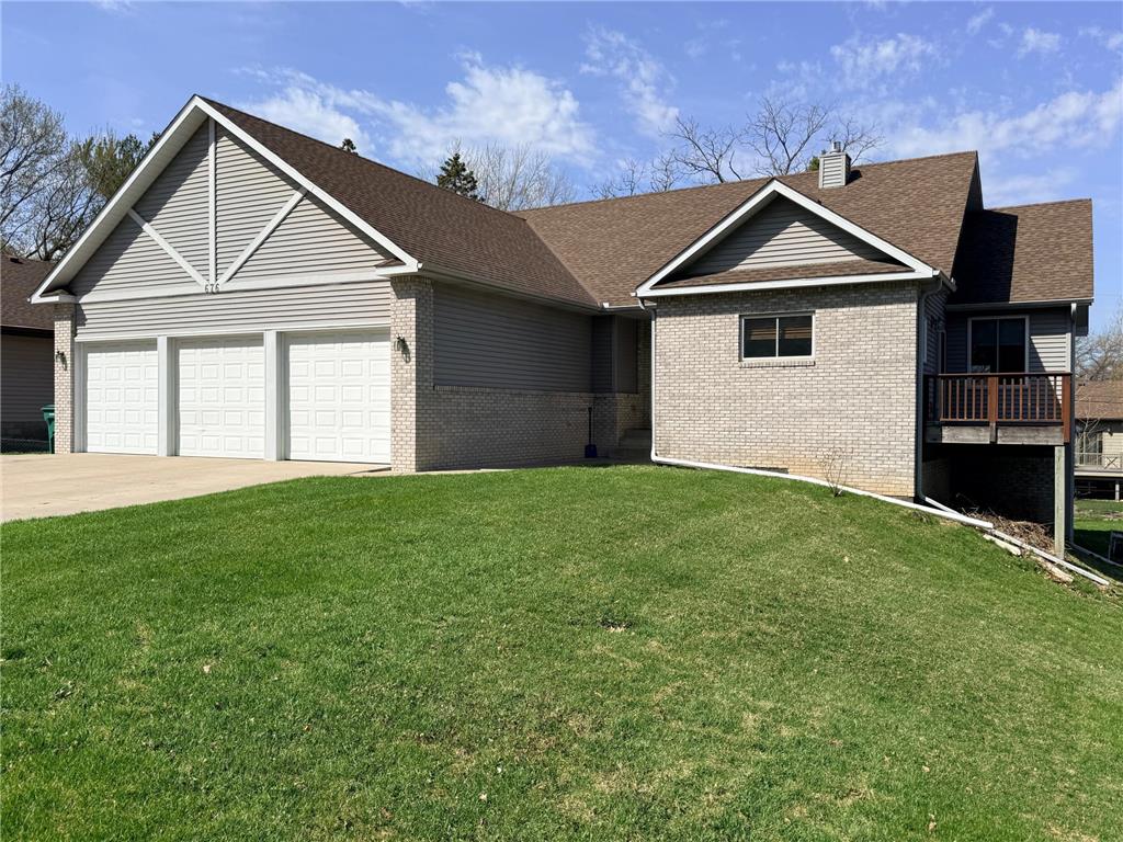 676 12th Avenue NW New Brighton MN 55112 7063442 image2