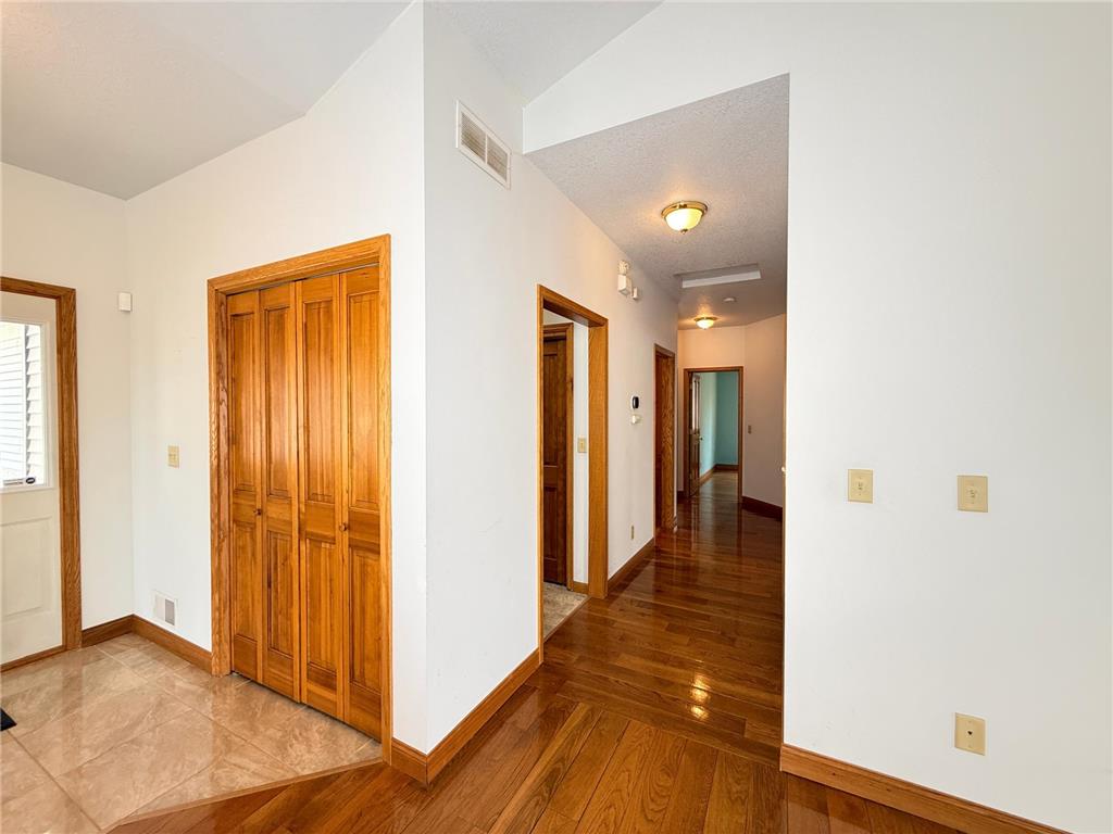 676 12th Avenue NW New Brighton MN 55112 7063442 image21