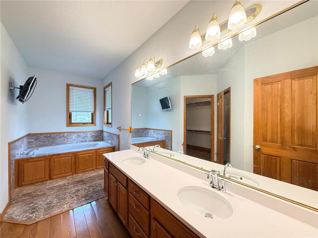 676 12th Avenue NW New Brighton MN 55112 7063442 image27