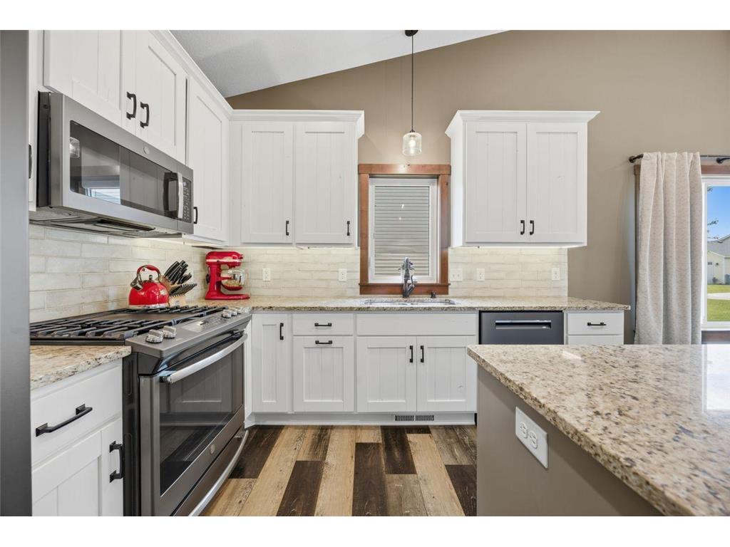 676 16th Street S Sartell MN 56377 7095757 image6