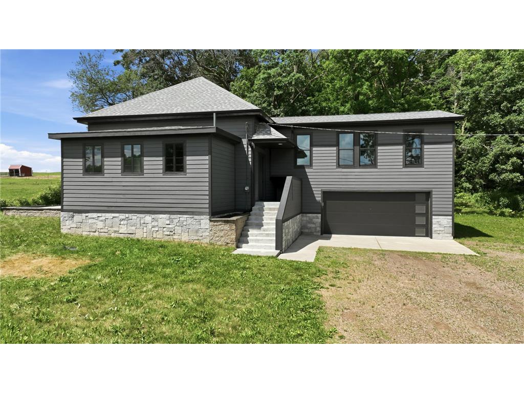 676 22 3/4 Street Prairie Lake Twp WI 54728 7095469 image1