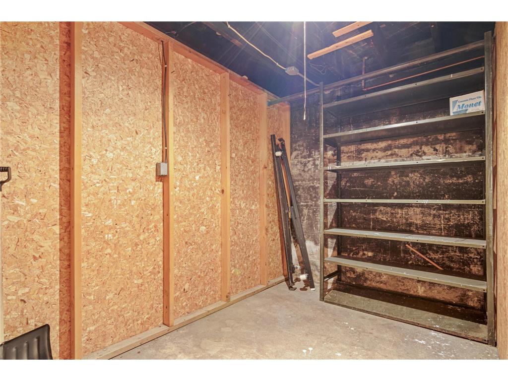 676 Ashland Avenue #1 Saint Paul MN 55104 7048604 image12