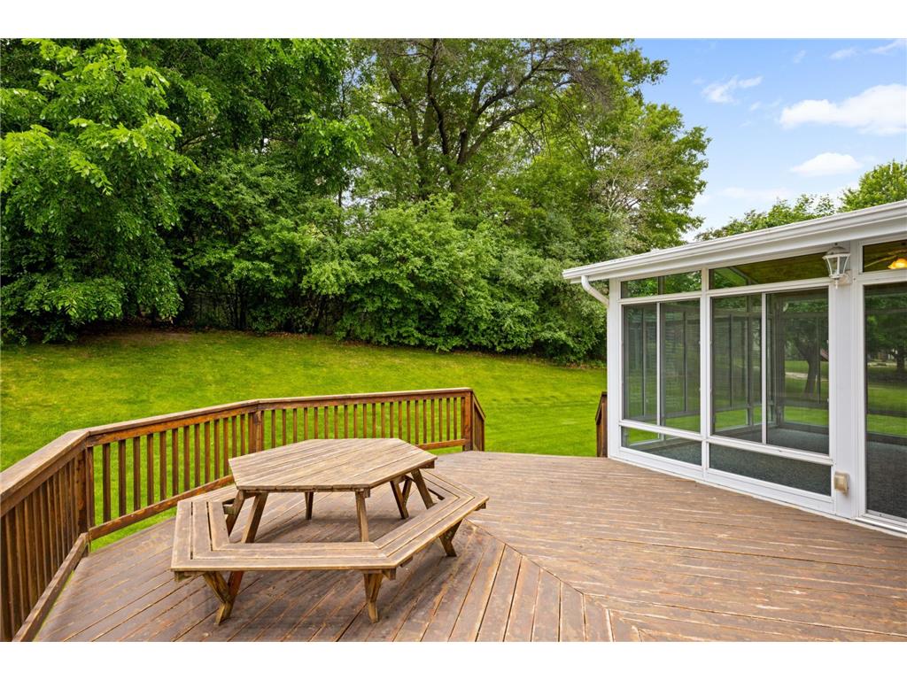 676 Falcon Ridge Road Woodbury MN 55125 7083810 image33