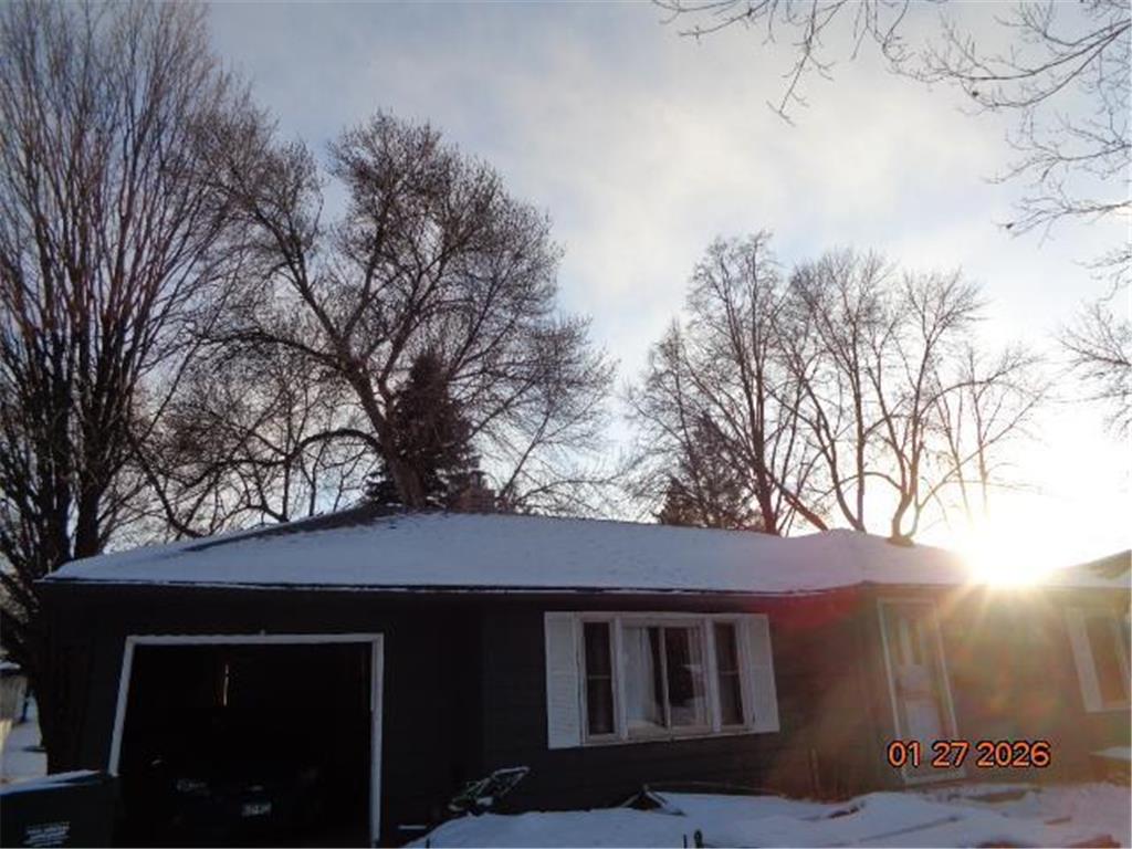 676 Madson Avenue SW Hutchinson MN 55350 7015212 image1